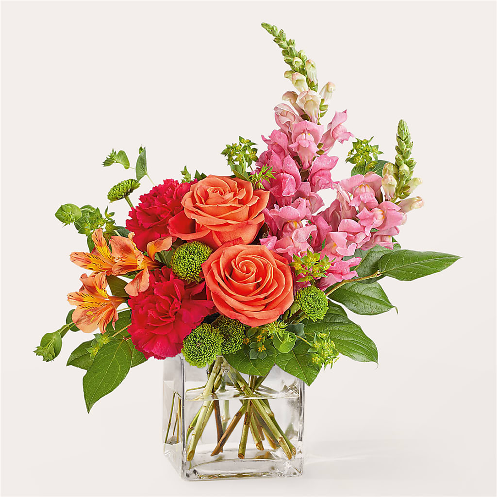 Cosmopolitan Bouquet – Bush Flower Shop, North Augusta SC