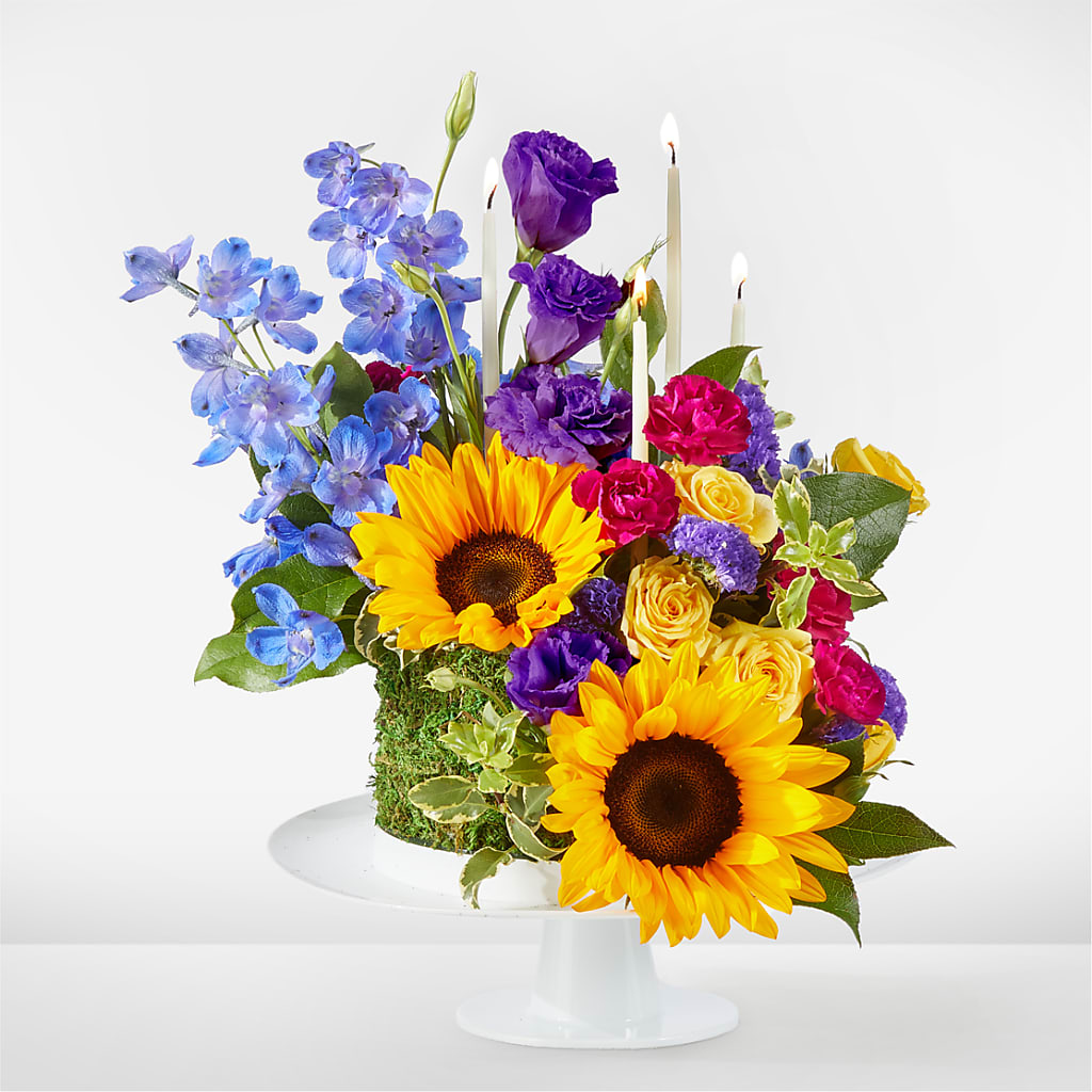 Star of the Day Floral Cake – Bush Flower Shop, North Augusta SC