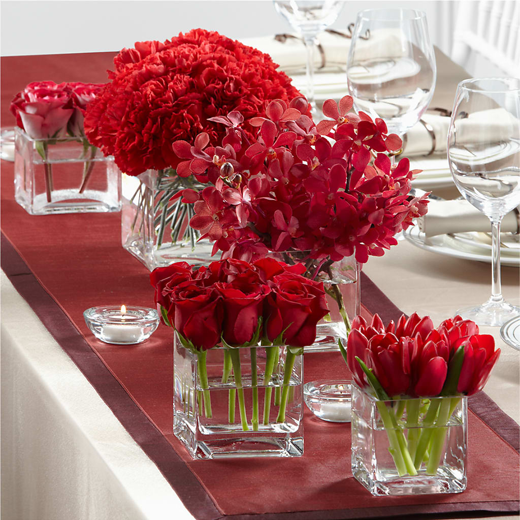 Modern Grace Centerpiece – Bush Flower Shop, North Augusta SC