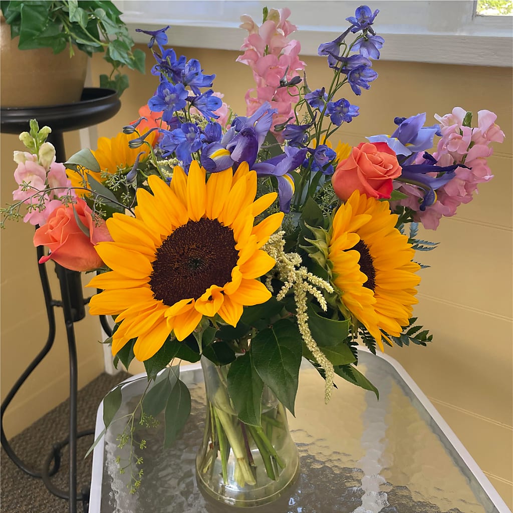 Rays of Life Bouquet –  Bush Flower Shop, North Augusta SC